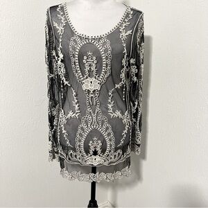 Cover Stitched Women’s Lace Embroidered Pop Over Tunic Long Sleeves EUC S/M